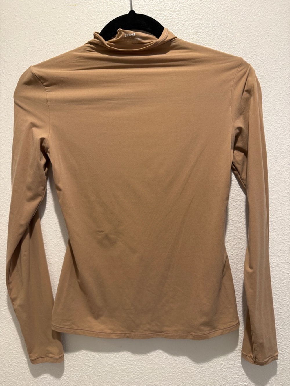 Skims Fits Everbody Long Sleeve Mock Neck Top - Tan